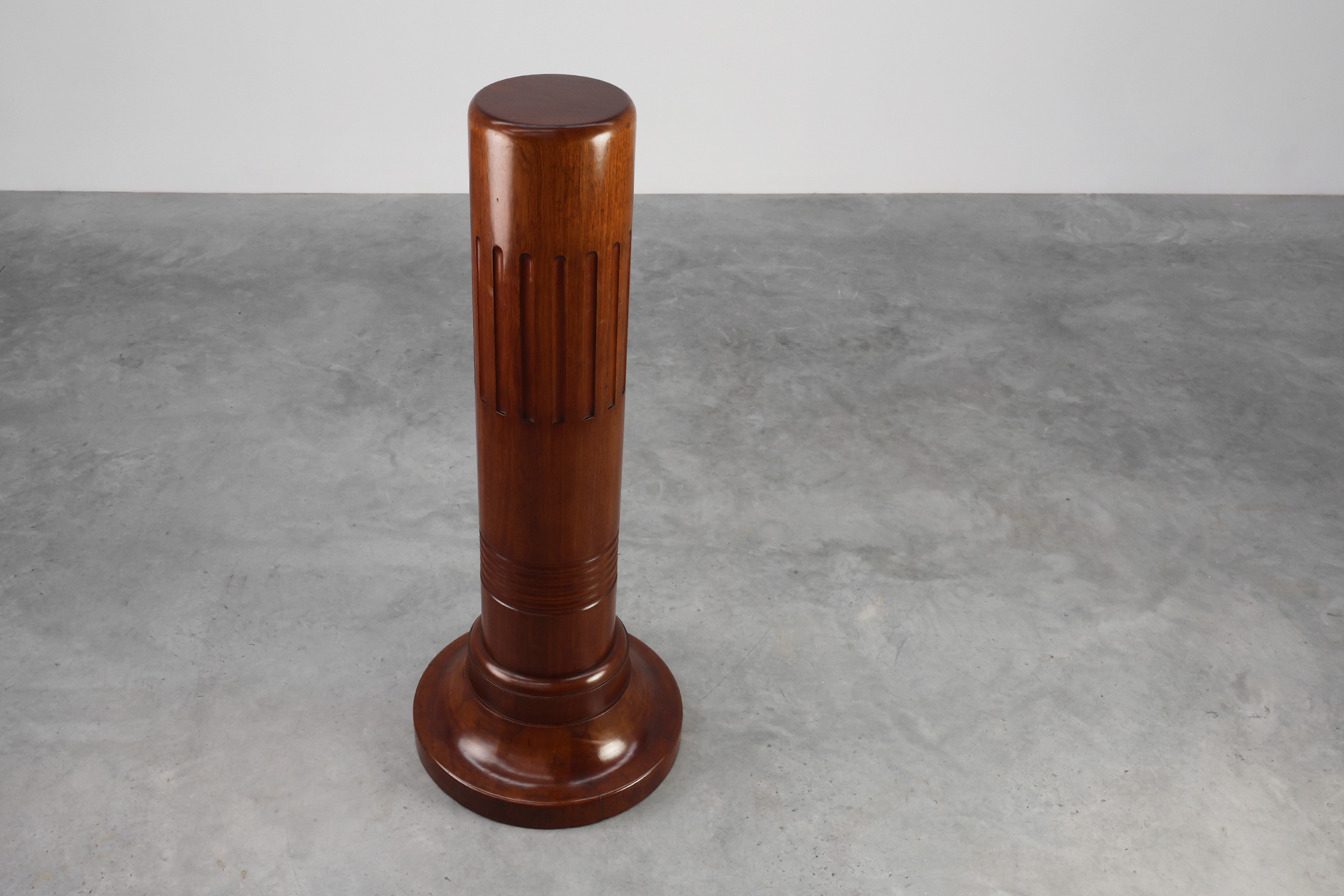Sculptural Art Deco solid Wooden Pedestal, France ca. 1925thumbnail